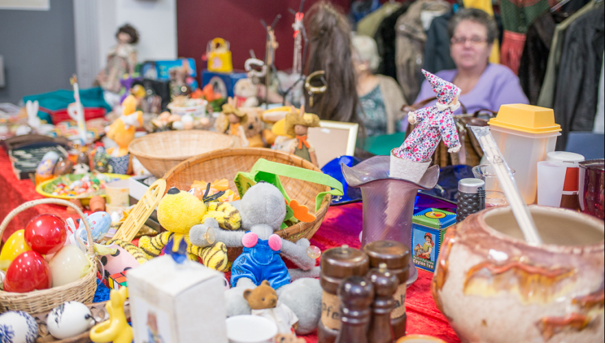 Flohmarkt in der VHS Hietzing