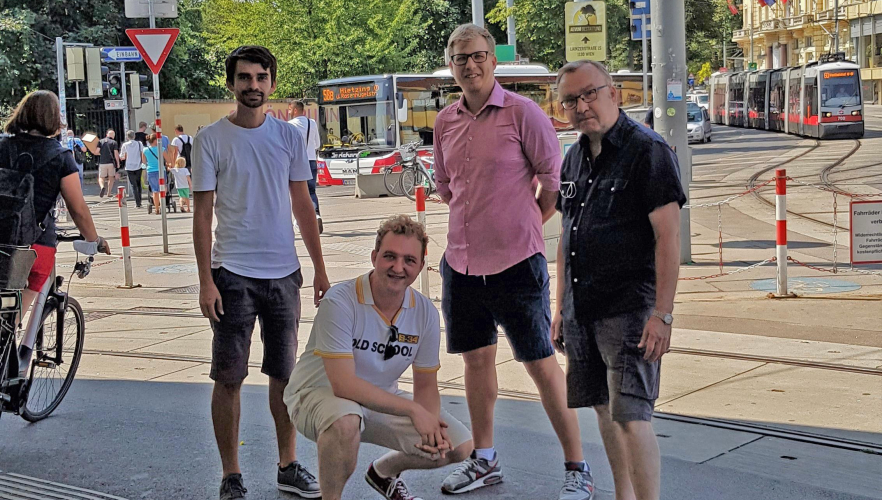 Bodenleitsystem auf der Kennedybrücke soll erneuert werden!