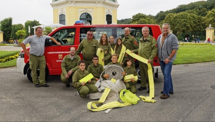 Feuerwehrschläuche als Hängematte