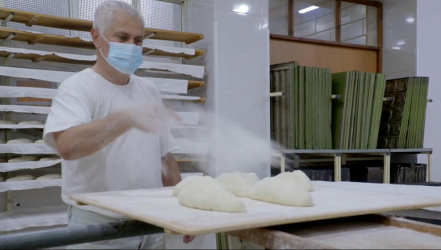 Brot für immer mehr Bedürftige in Bethlehem