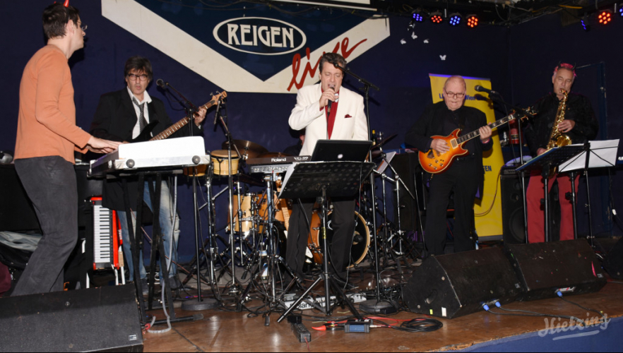 Krampus-Rock im Reigen
