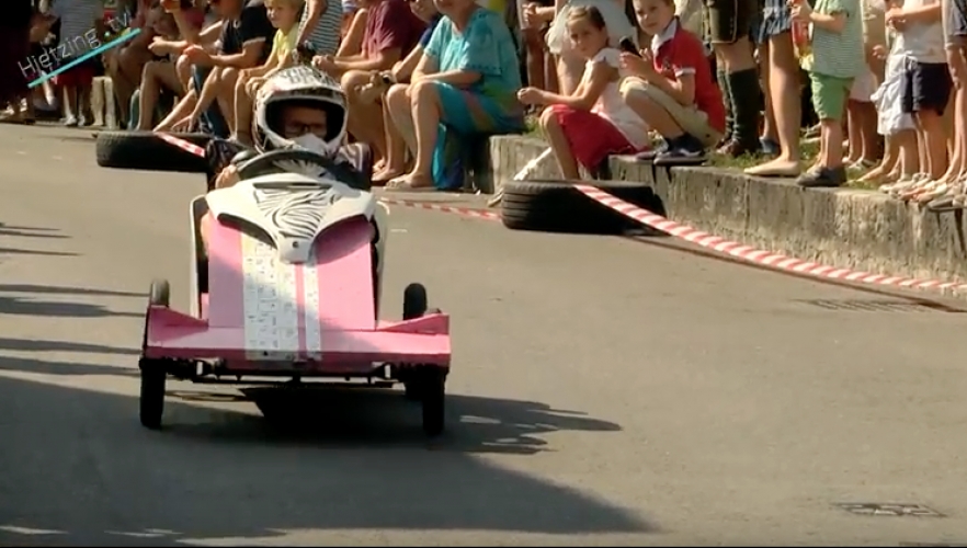 Video: das Seifenkistenrennen 2016